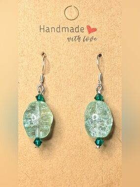 ✨Hand Crafted✨ Mint Green Crackle Glass Earrings - Hypoallergenic